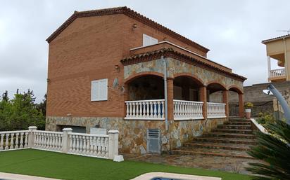 Exterior view of House or chalet for sale in Olèrdola  with Heating, Terrace and Swimming Pool