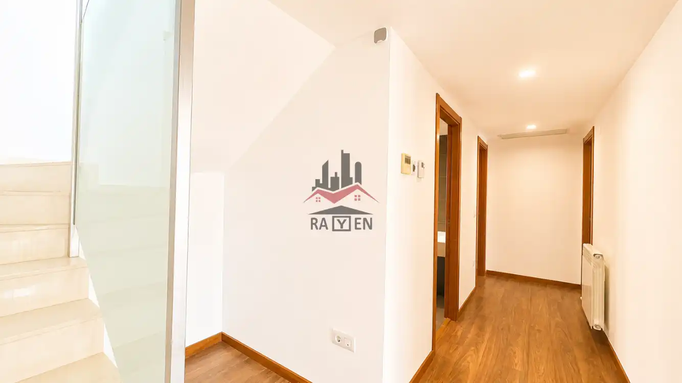 Duplex con ascensore in affitto a Centre, imagen 14