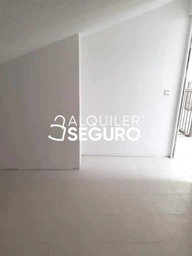 Wohnung zur Miete in CR M-213 ANCHUELO ( CL Portillo), Pozo de Guadalajara