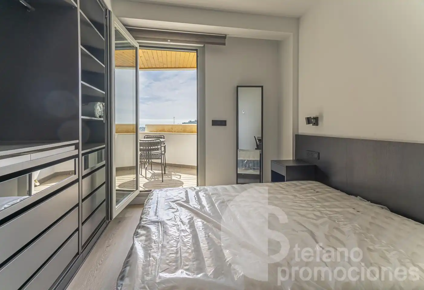 Habitación de Piso en venta en Málaga con Aire acondicionado, Terraza y Trastero