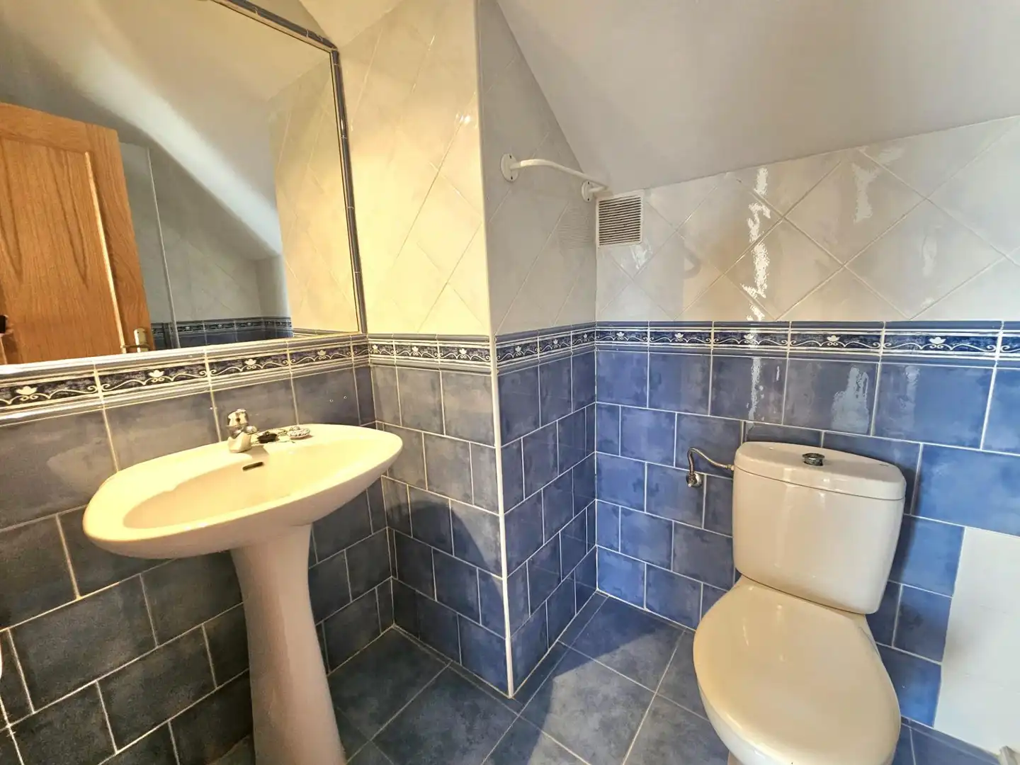 Bany de Àtic en venda en Benalmádena amb Aire condicionat, Jardí privat i Terrassa