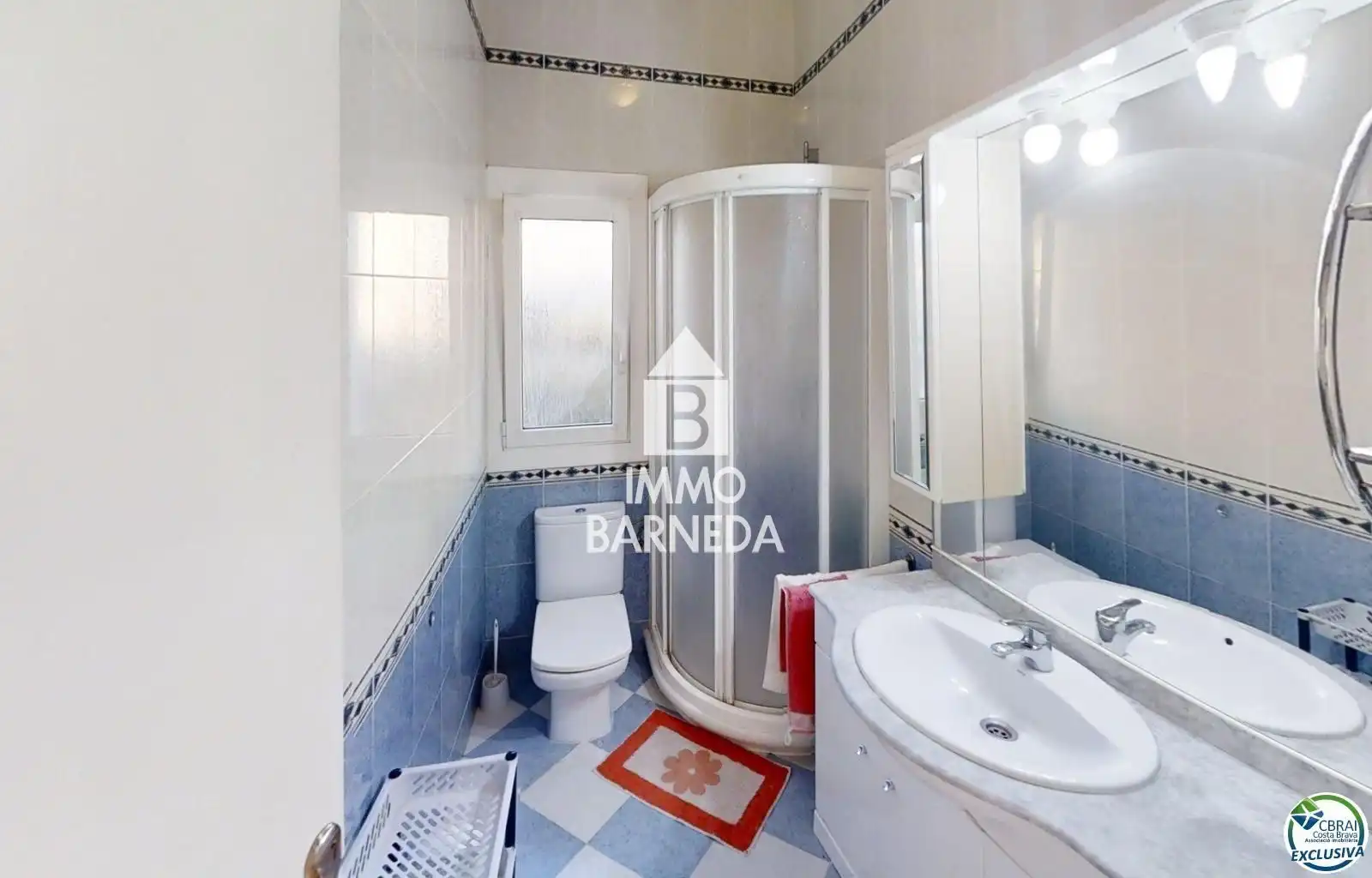 Bathroom of Flat for sale in Roses  with Heating, Terrace and Swimming Pool