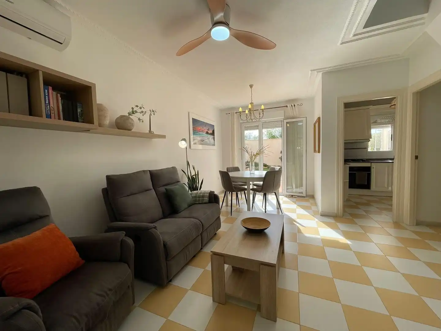 Casa amb jardí en venda a Nueva Torrevieja - Aguas Nuevas, imagen 3