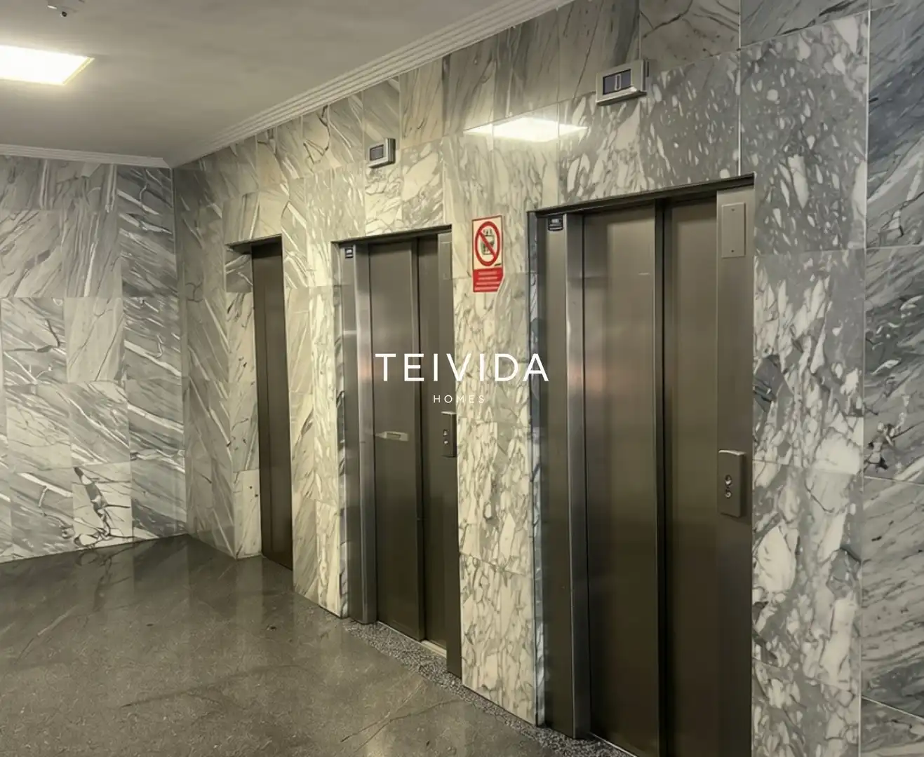 Piso en venta en Arona con Piscina, Amueblado y Horno