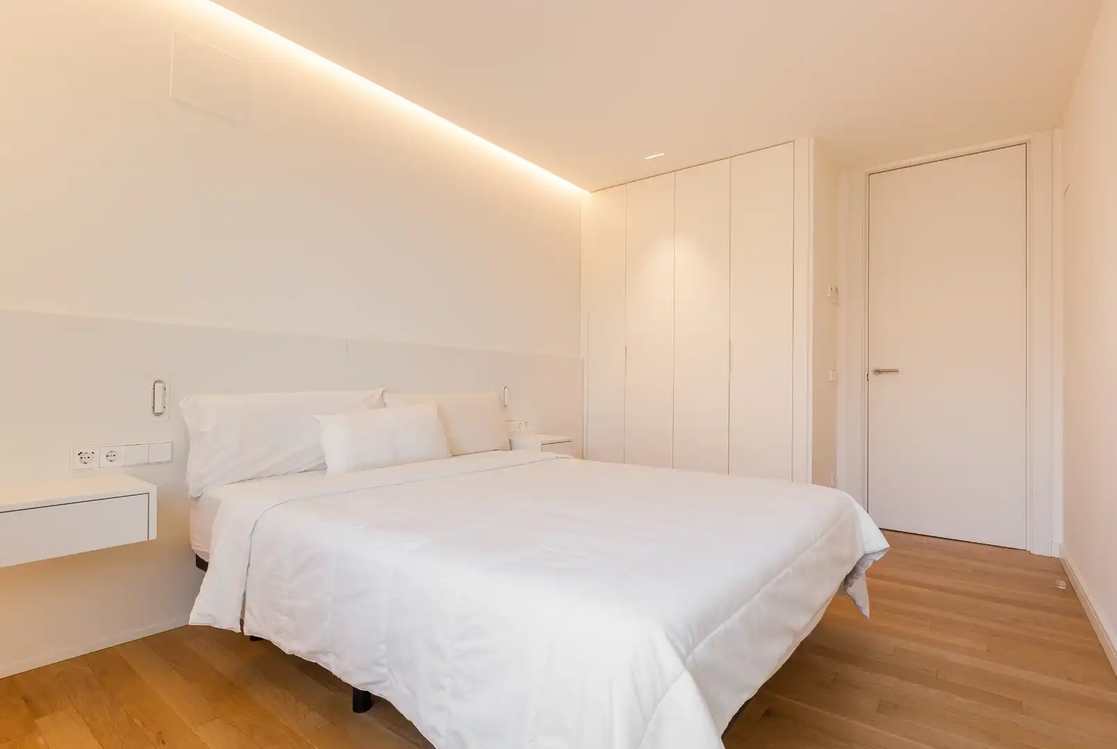 Dormitori de Àtic de lloguer en Barcelona amb Aire condicionat, Calefacció i Parquet