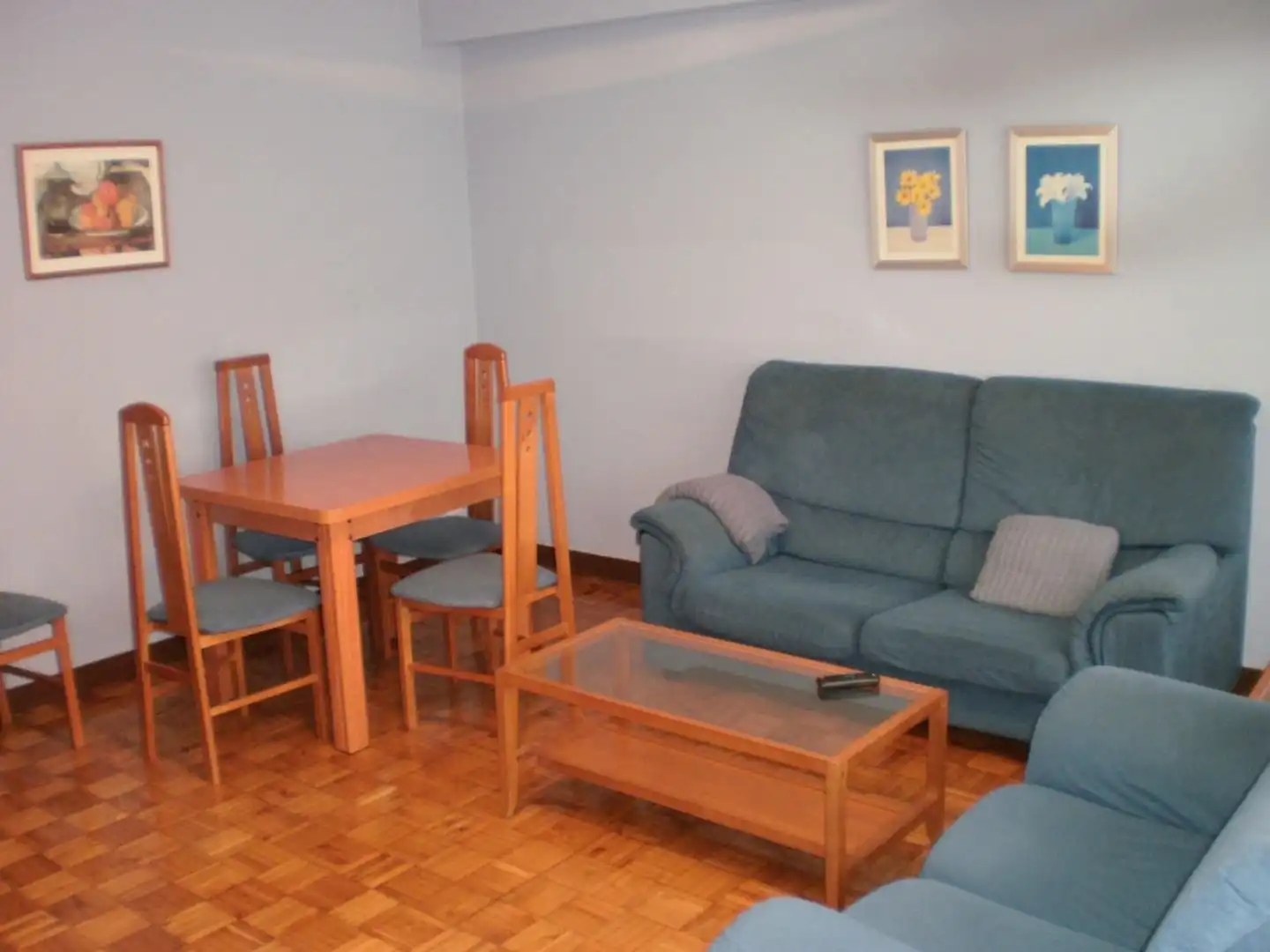 Wohnzimmer von Wohnung zur Miete in A Coruña Capital 