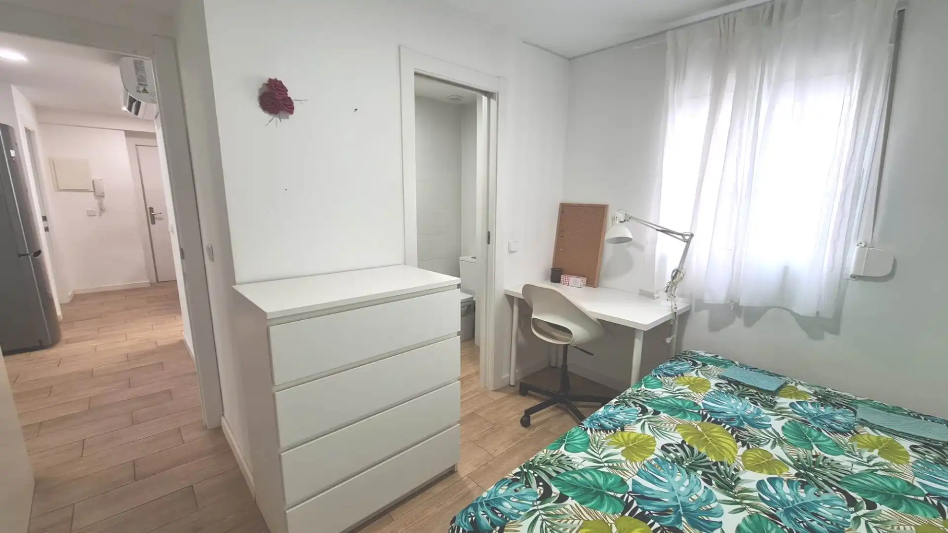 Schlafzimmer von Wohnung zur Miete in Valencia mit Klimaanlage, Möbliert und Ofen