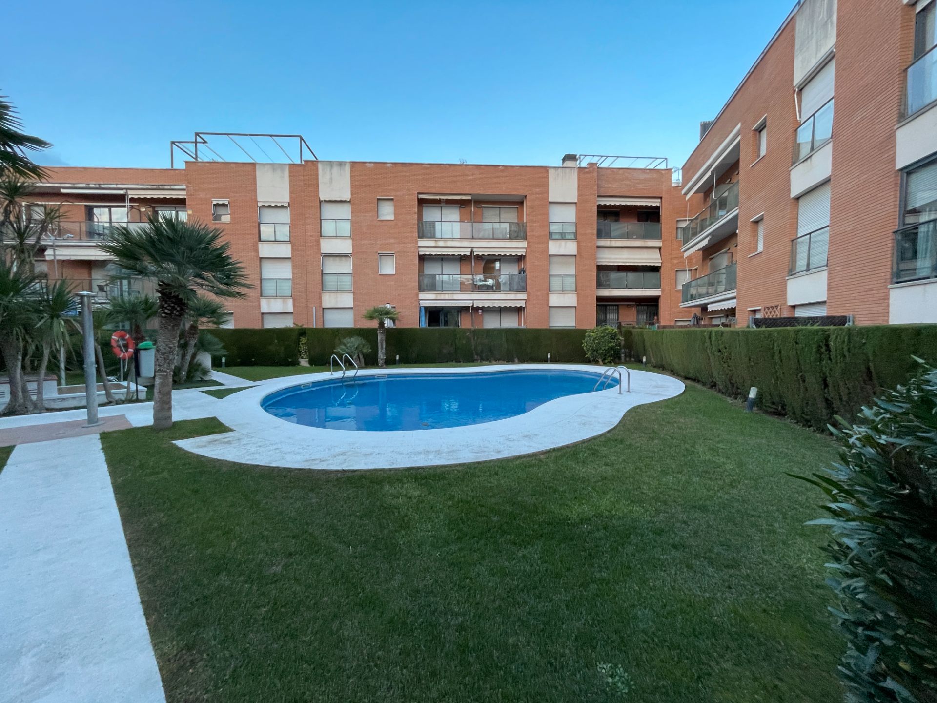 Swimming pool of Flat for sale in Cambrils  with Air Conditioner, Heating and Terrace
