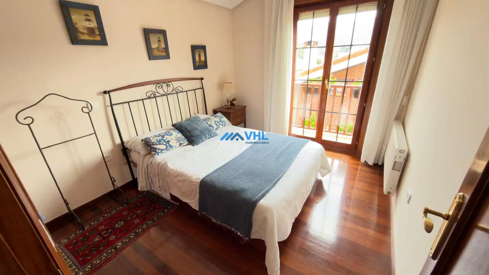 Bedroom of Houses for sale in Castro-Urdiales  with Heating, Private garden and Balcony