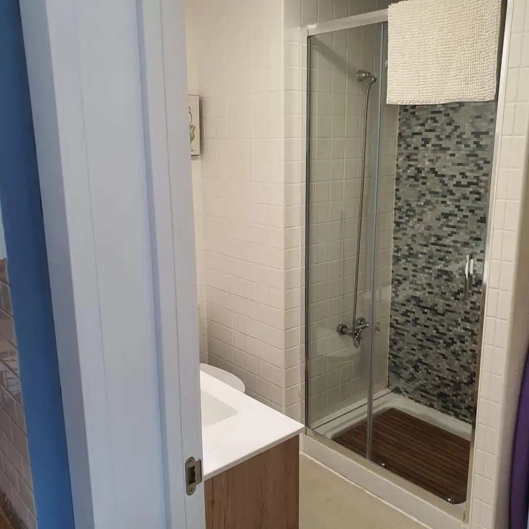 Bany de Apartament de lloguer en La Pobla de Farnals amb Jardí privat