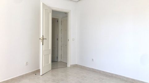 Foto 3 de Piso de alquiler en Los Rosales, Polígono Industrial Norte, San Sebastián de los Reyes