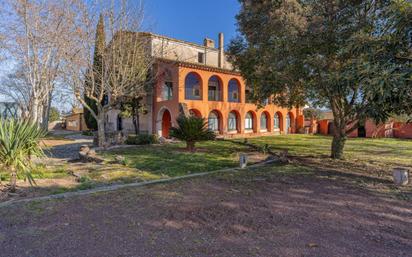 Vista exterior de Casa o xalet en venda en Riudellots de la Selva amb Calefacció, Jardí privat i Terrassa