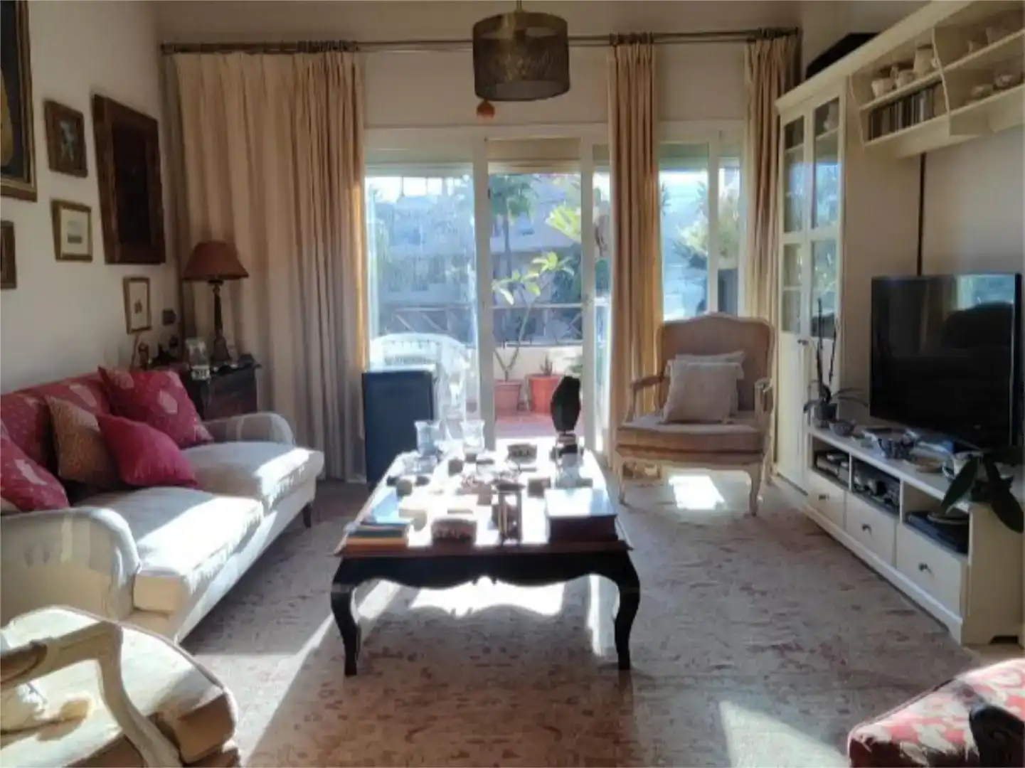 Living room of Flat for sale in Estepona  with Air Conditioner and Swimming Pool