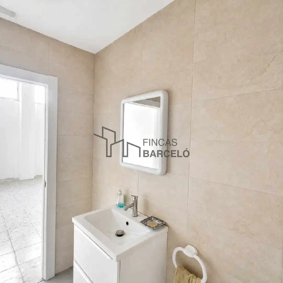 Badezimmer von Geschaftsraum zur Miete in Zaragoza