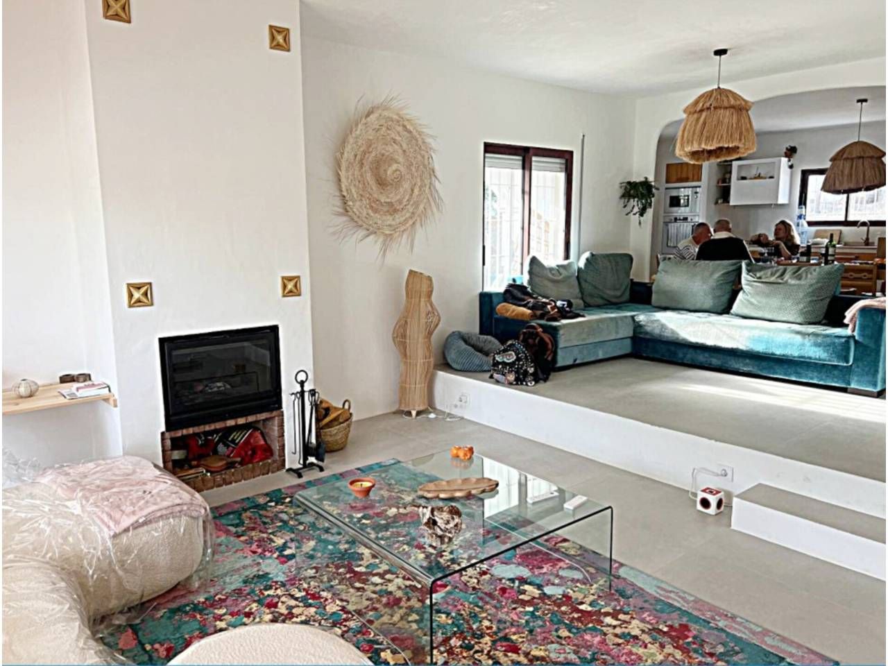 Sala d'estar de Casa o xalet en venda en Cunit amb Jardí privat, Terrassa i Piscina