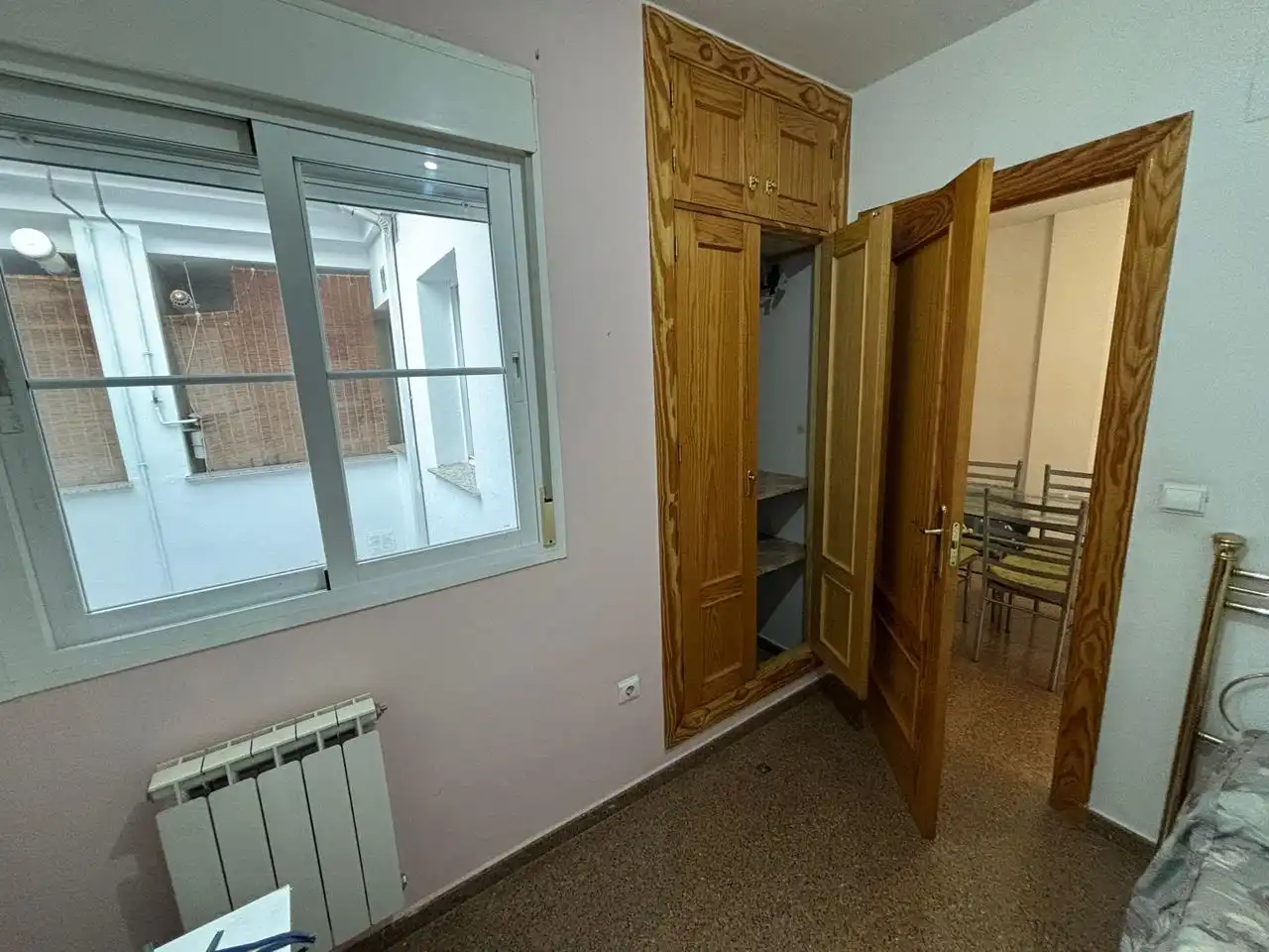 Schlafzimmer von Dachboden zum Verkauf in Churriana de la Vega mit Heizung, Terrasse und Gemeinschaftspool
