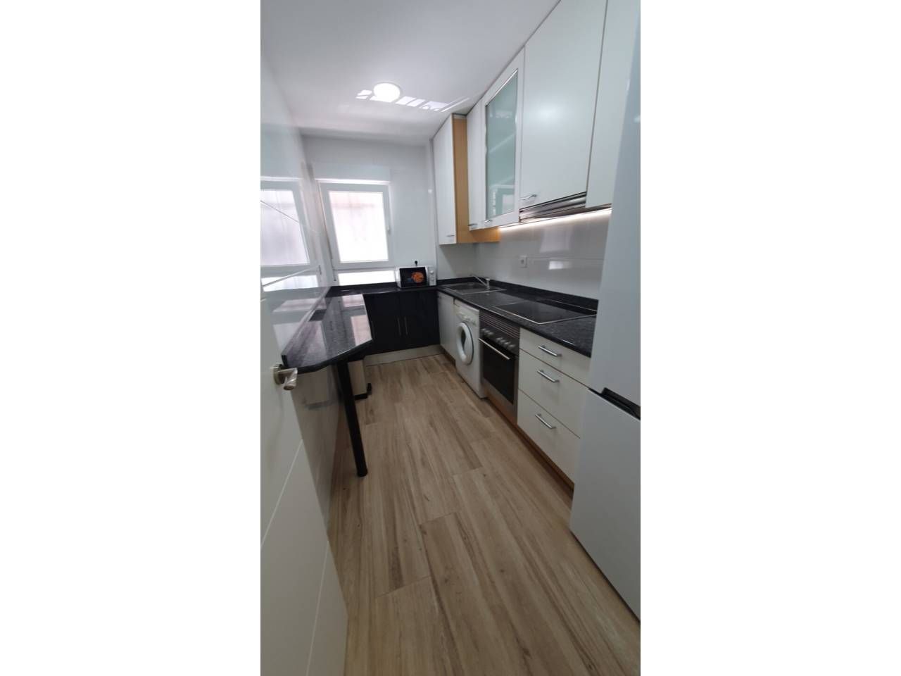 Cuina de Pis de lloguer en Fuenlabrada amb Aire condicionat i Calefacció