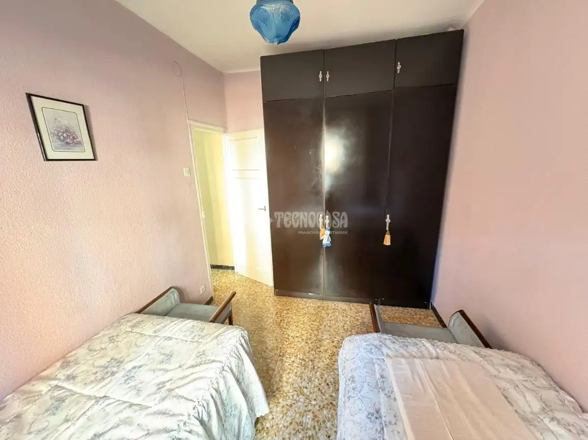 Habitación de Piso en venta en Madrid con Calefacción