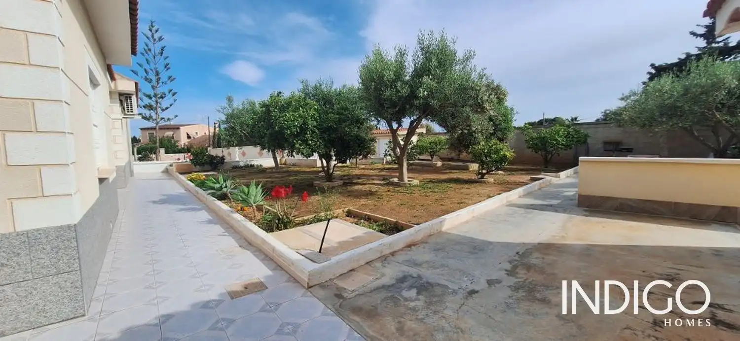 Jardín de Casa o chalet en venta en Elche / Elx con Aire acondicionado, Calefacción y Terraza