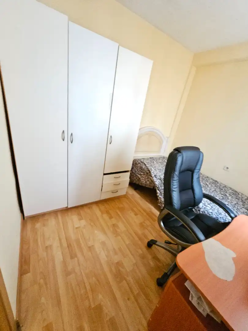 Bedroom of Flat for sale in Granada