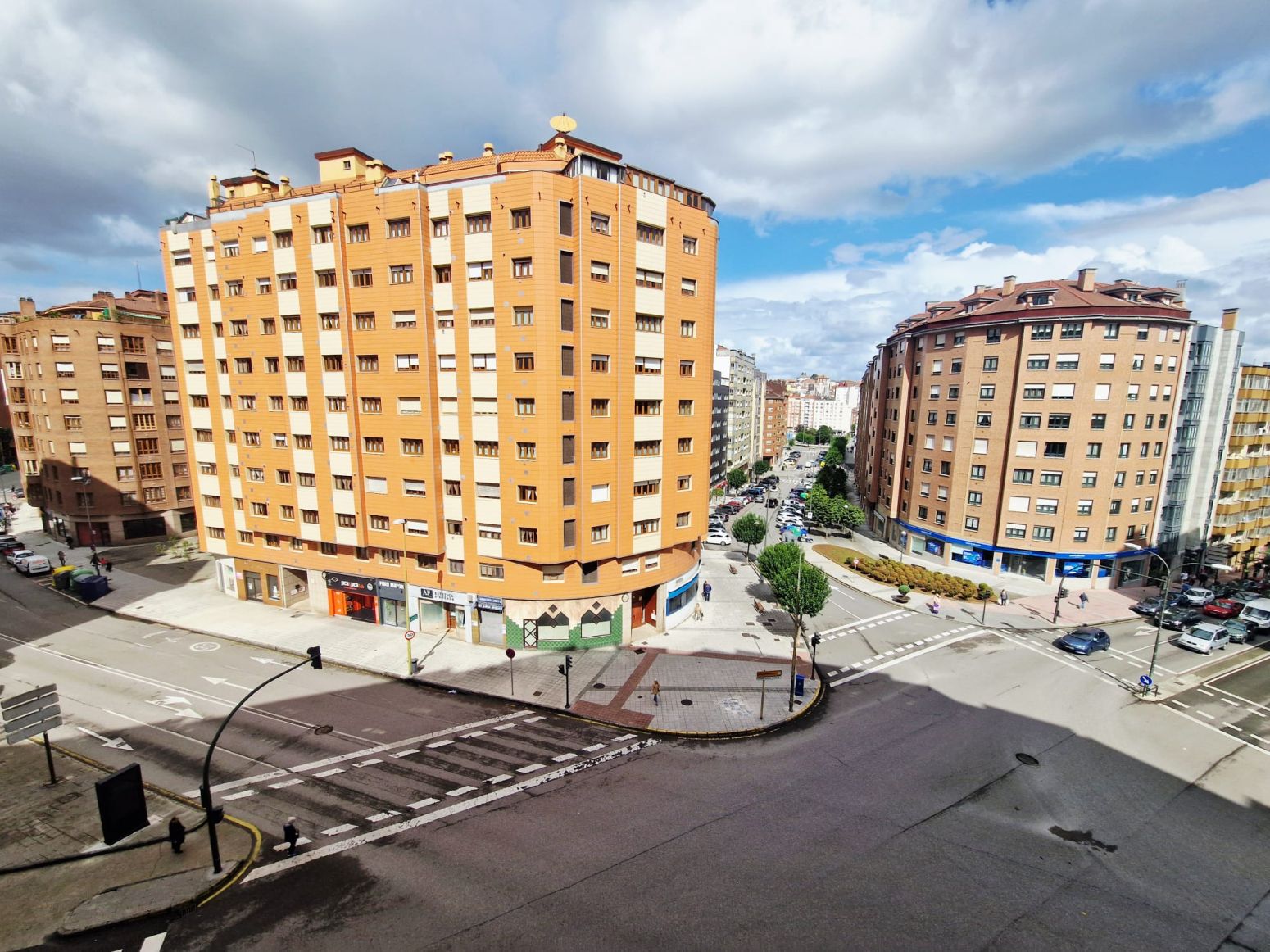 Exterior view of Flat for sale in Avilés  with Heating, Parquet flooring and Storage room