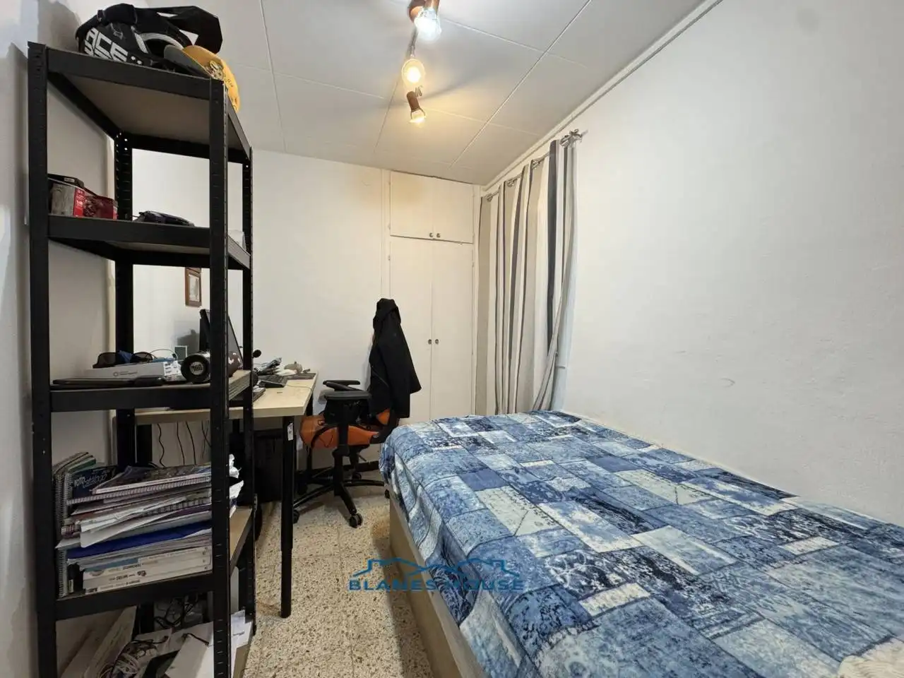 Schlafzimmer von Wohnung zum Verkauf in Lloret de Mar mit Klimaanlage und Terrasse
