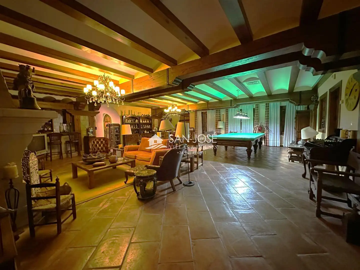 Sala de estar de Casa o chalet en venta en Novelda con Aire acondicionado, Calefacción y Jardín privado