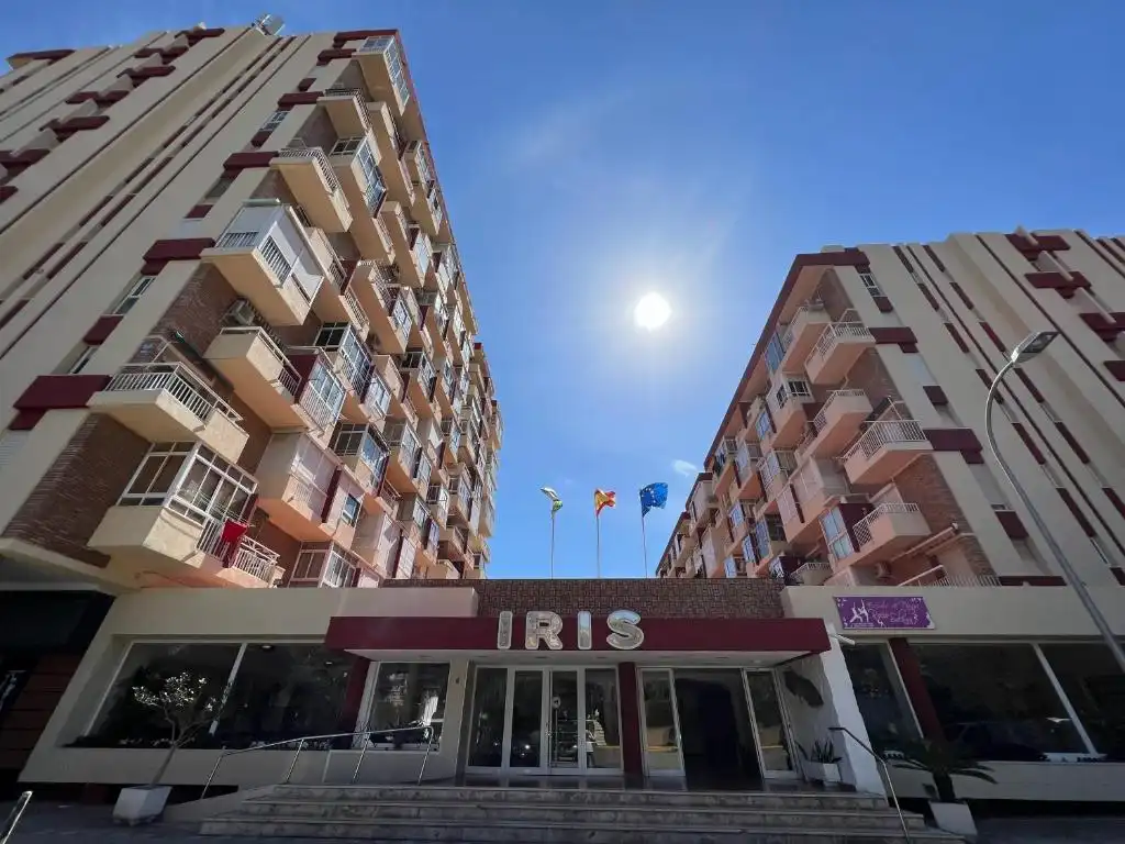 Vista exterior de Planta baixa en venda en Benalmádena amb Terrassa, Moblat i Piscina comunitària