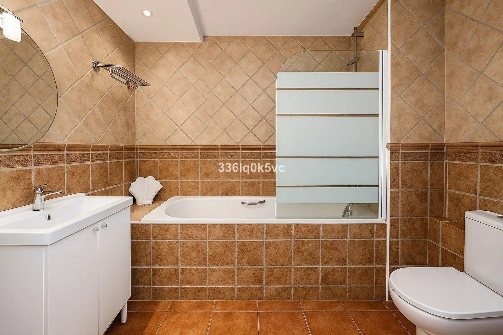 Badezimmer von Maisonette zum Verkauf in Benahavís mit Klimaanlage, Terrasse und Internet