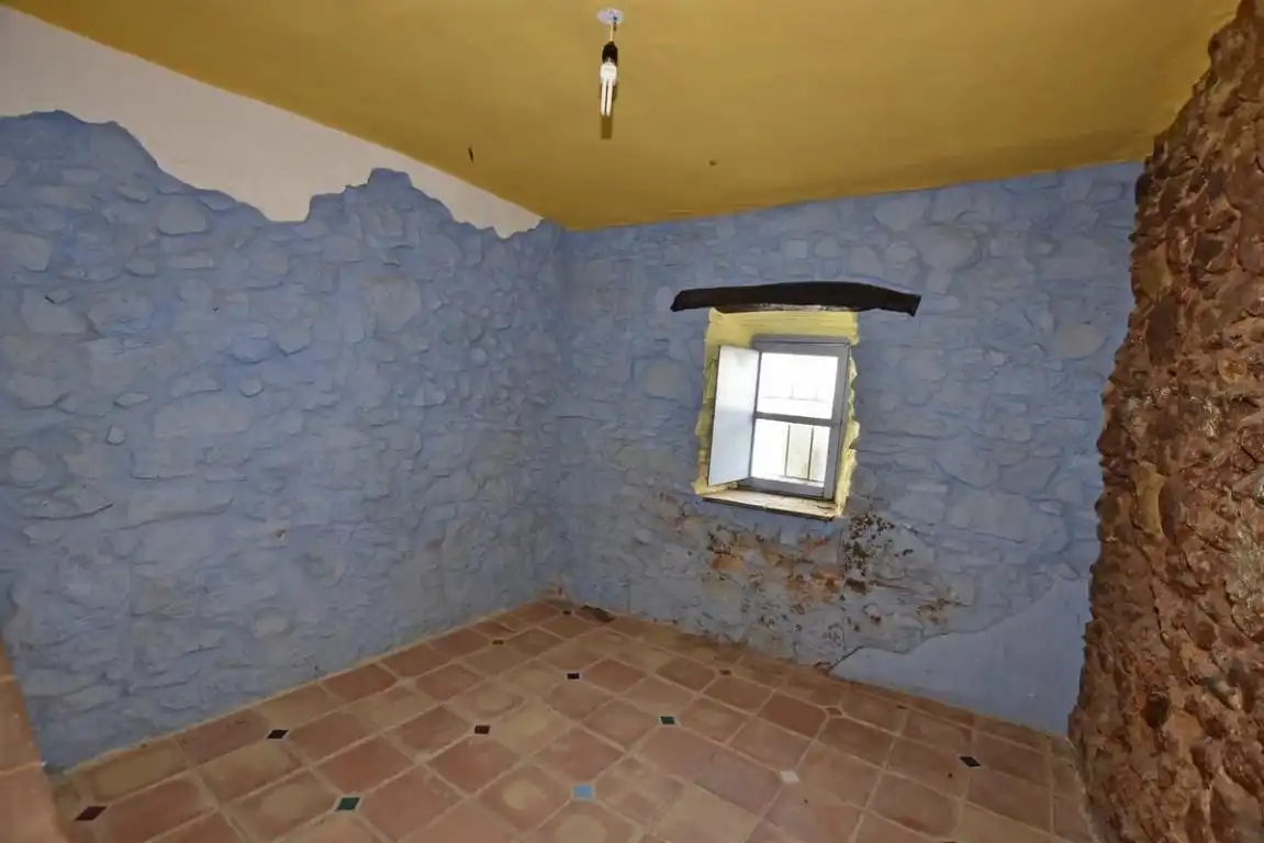 Casa adosada en venta en Calle Aguayar, 11, Benadalid