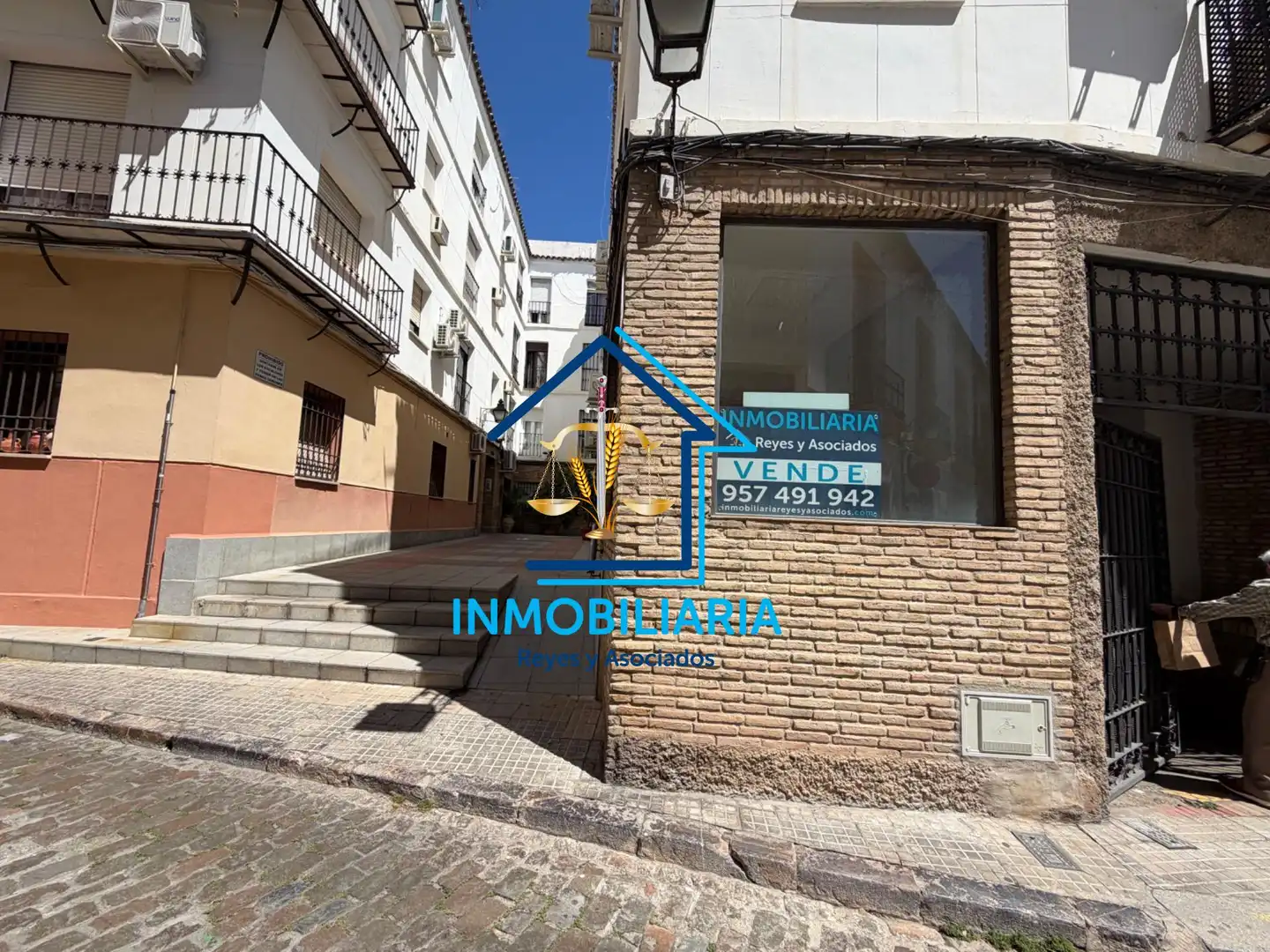 Vista exterior de Local en venta en Córdoba con Aire acondicionado