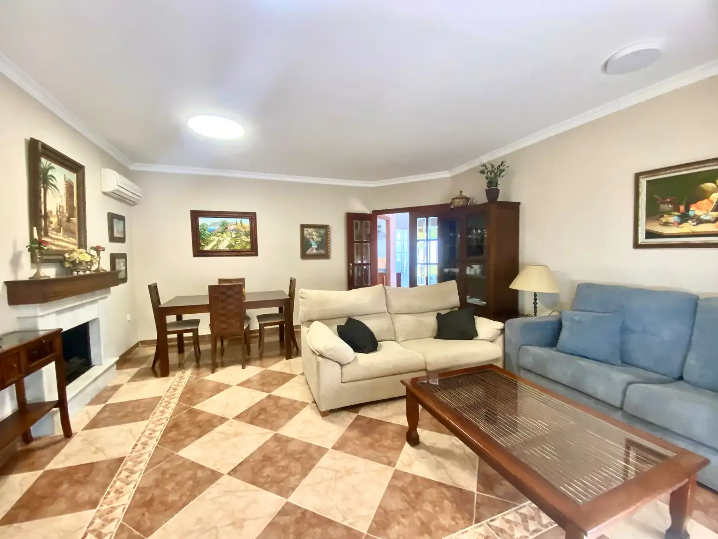 Sala de estar de Casa o chalet en venta en El Puerto de Santa María con Calefacción, Jardín privado y Piscina