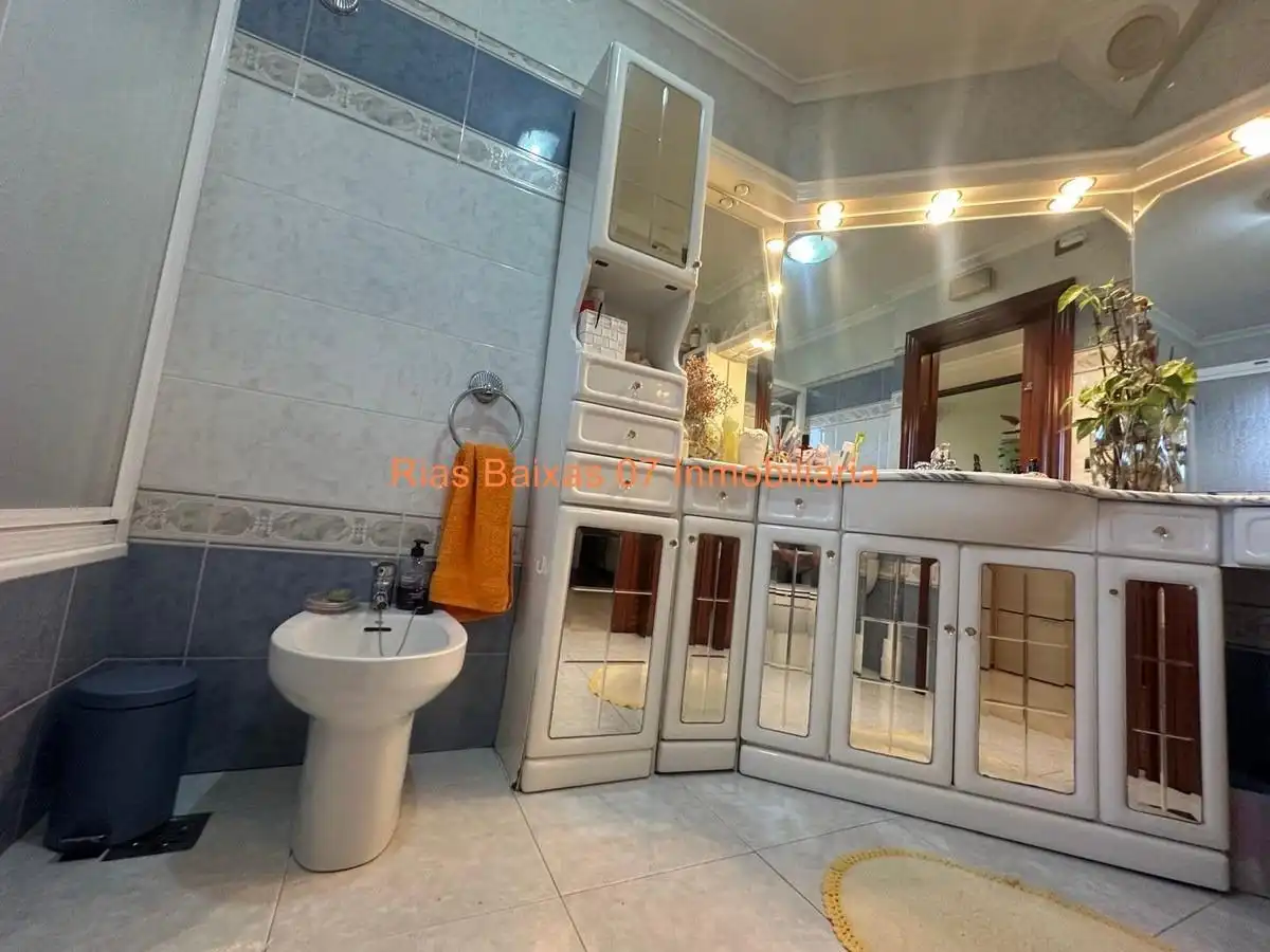 House with garden for sale in Mos, imagen 31