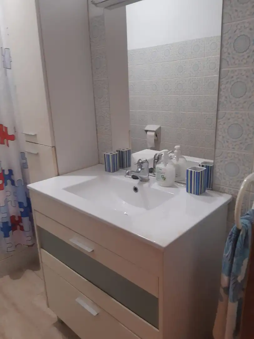 Baño de Piso de alquiler en Sotés con Calefacción y Amueblado