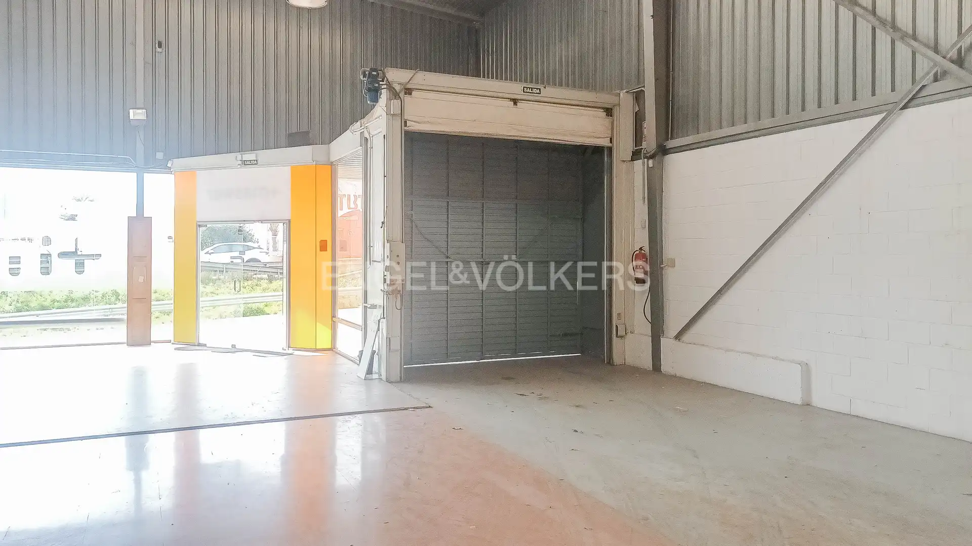 Nau industrial en venda a Sant Esteve Sesrovires, imagen 3
