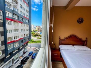 Flat with balcony for sale in MENENDEZ PIDAL