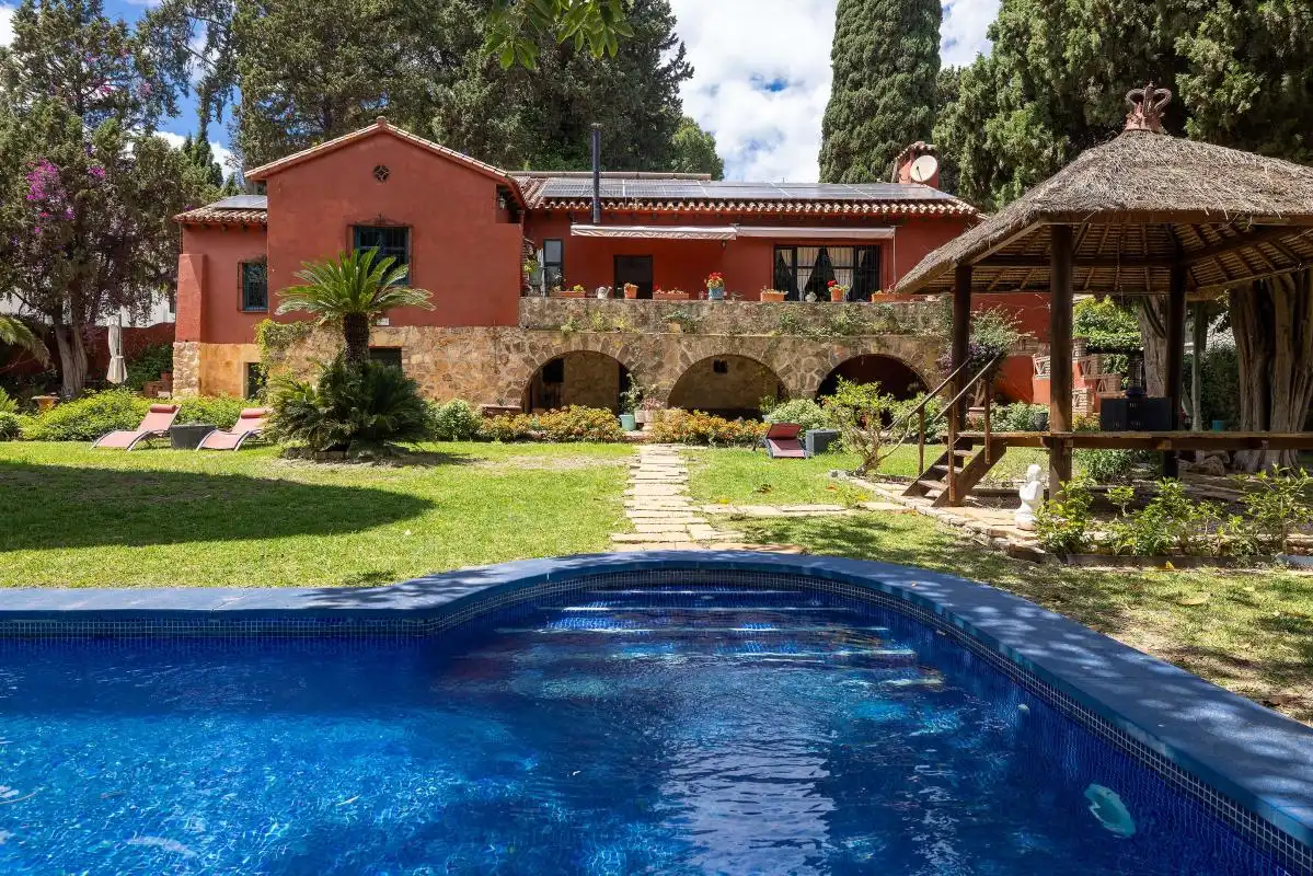 Piscina de Casa o chalet en venta en Torremolinos con Aire acondicionado, Calefacción y Terraza