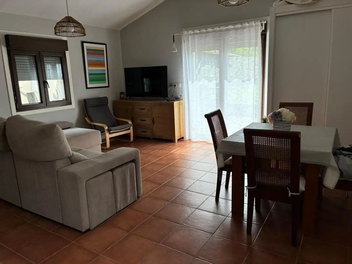 Sala de estar de Casa o chalet de alquiler en Nigrán con Calefacción, Jardín privado y Amueblado