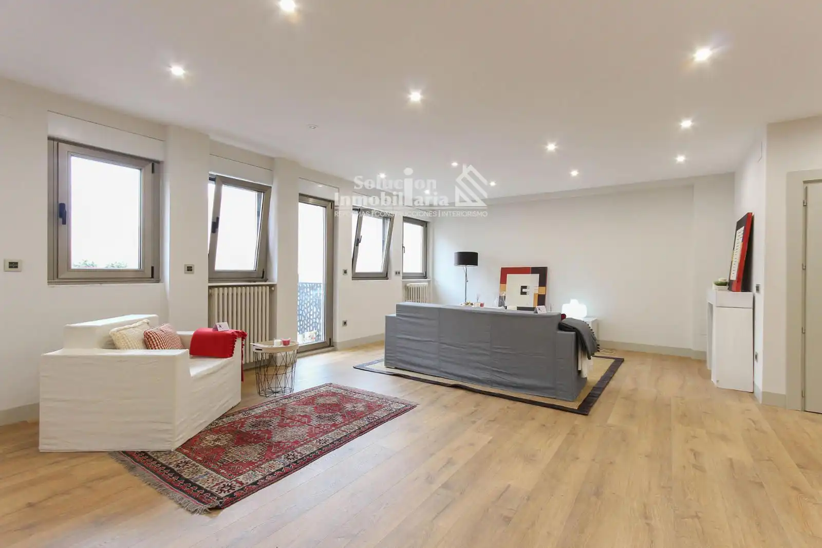 Sala d'estar de Pis en venda en Salamanca amb Calefacció, Terrassa i Moblat