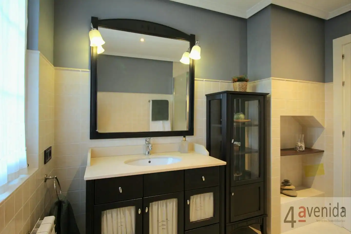 Bathroom of Houses for sale in Las Regueras    with Heating, Private garden and Swimming Pool