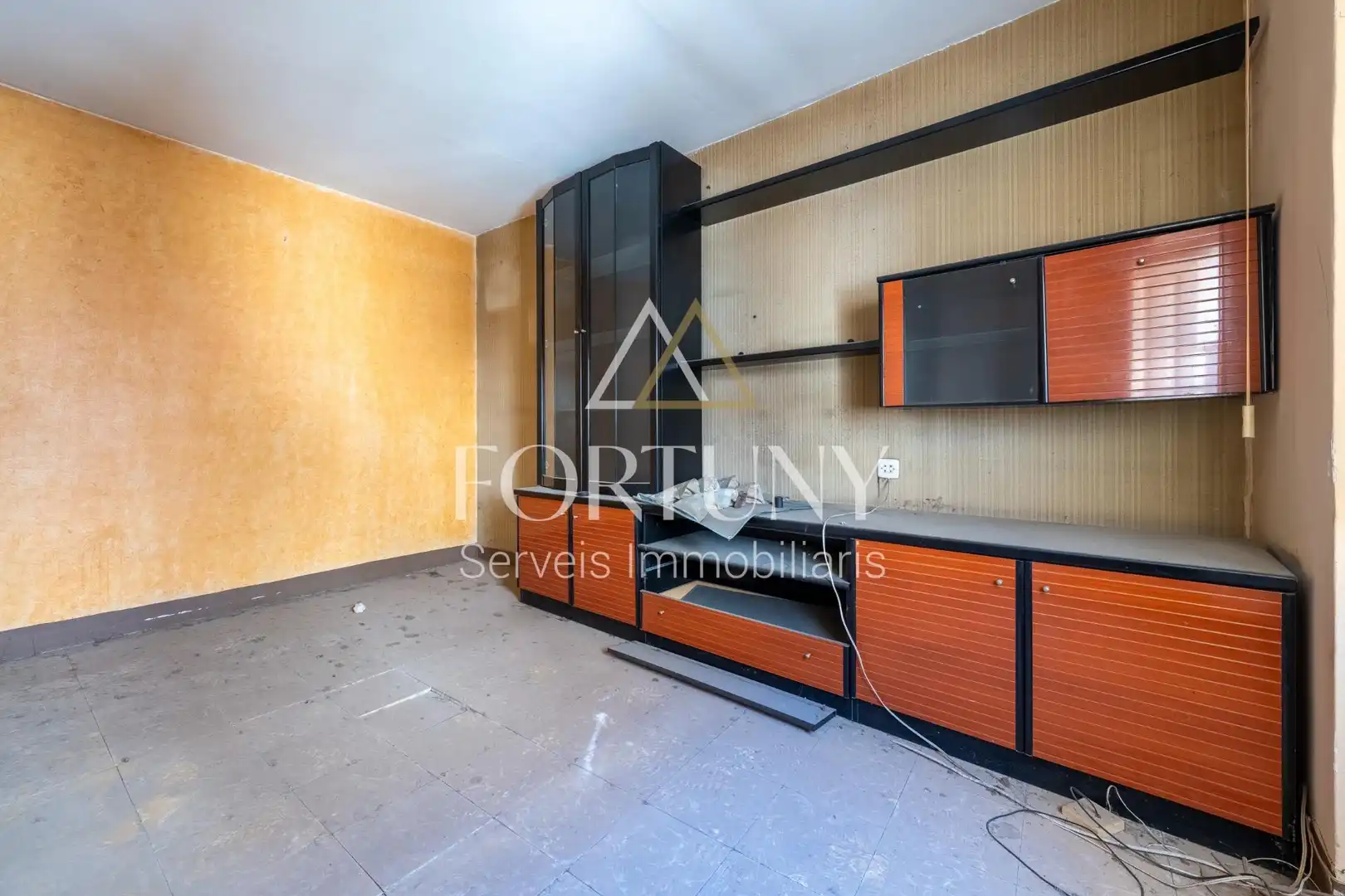 Edificio en venta en TORRES JORDI, L'Espluga de Francolí