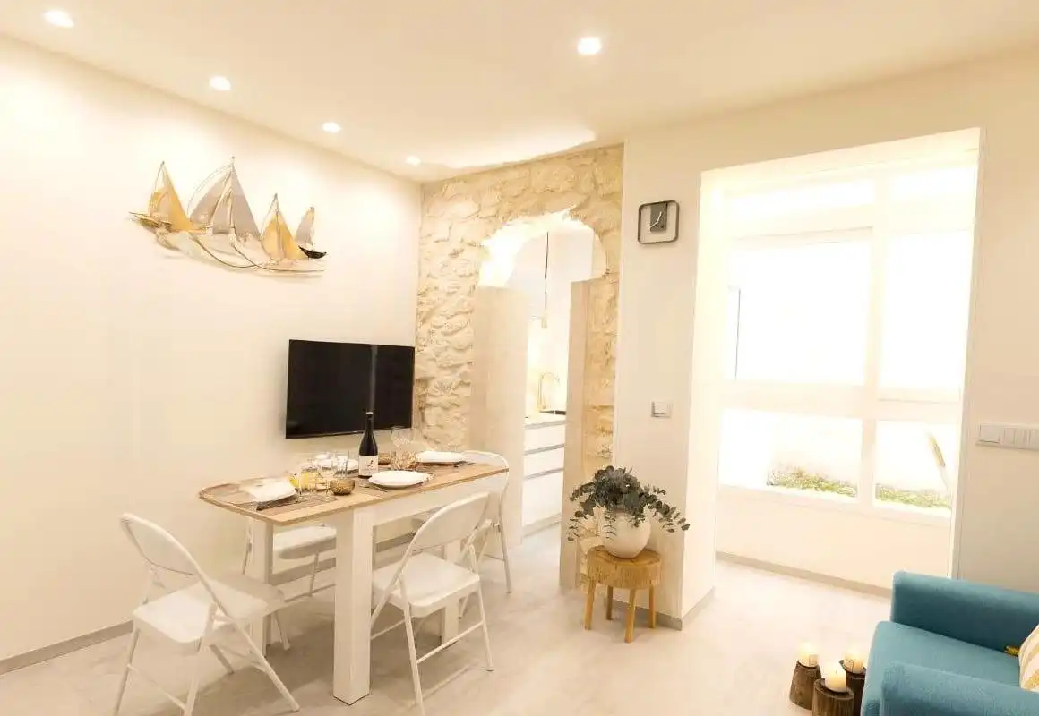 Living room of Study for rent in Elda  with Air Conditioner, Heating and Furnished