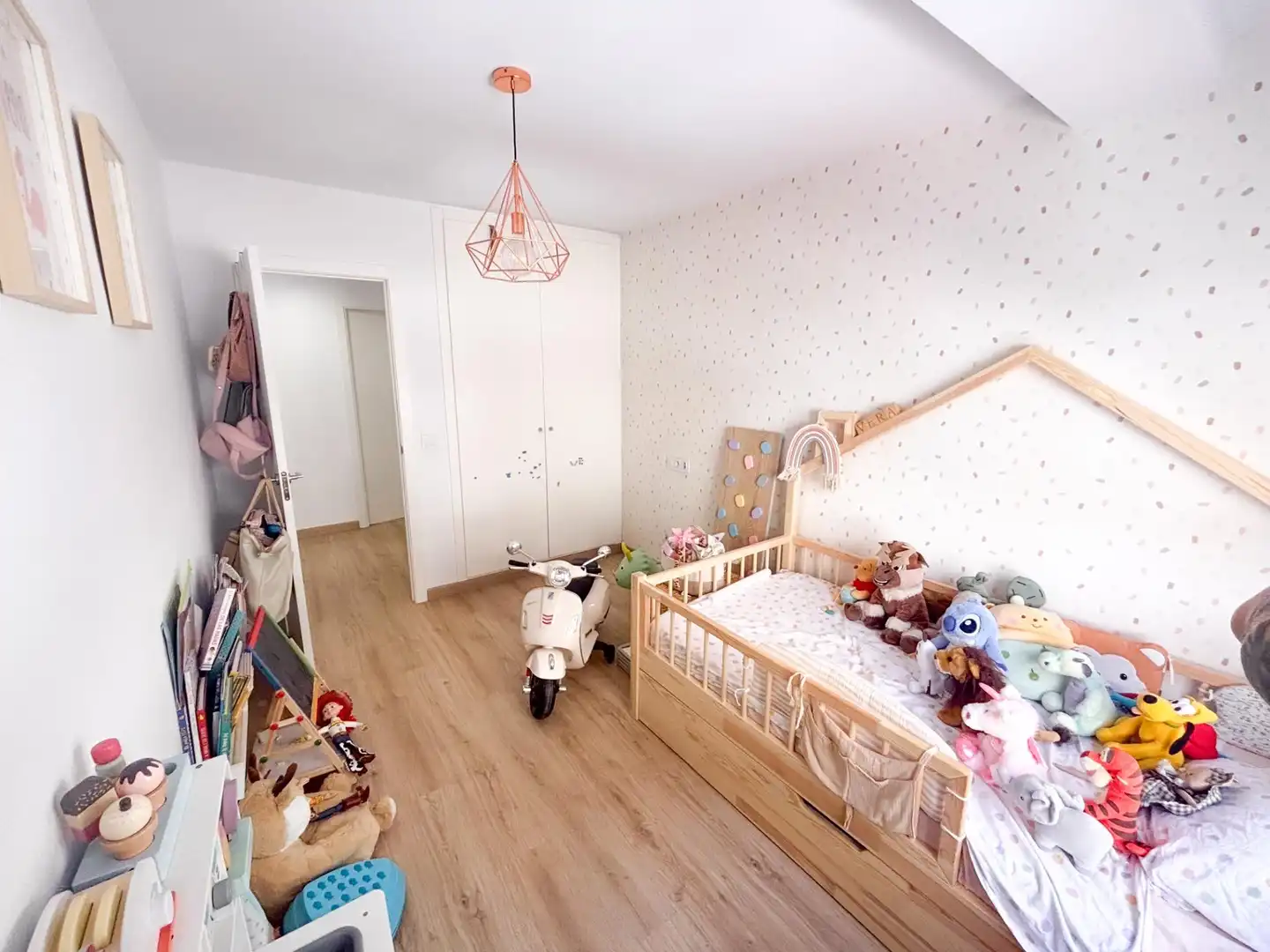 Schlafzimmer von Wohnung zum Verkauf in Torrevieja mit Klimaanlage, Möbliert und Balkon