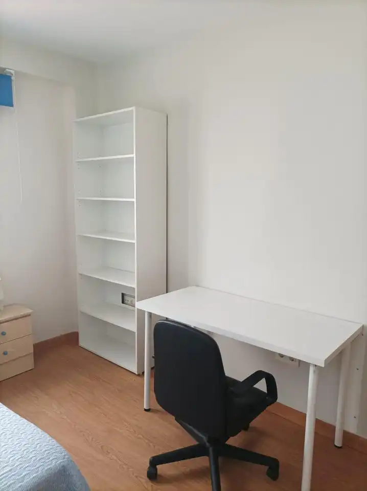 Schlafzimmer von Wohnung zur Miete in Granada