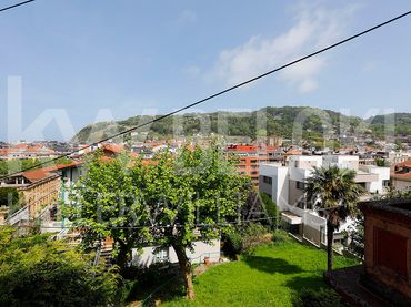Haus mit Balkon zum Verkauf in Egia Galtzada