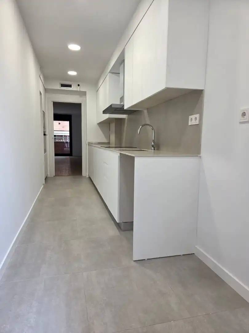 Wohnung mit Terrasse zum Verkauf in Avinguda de la Constitució 147, imagen 4