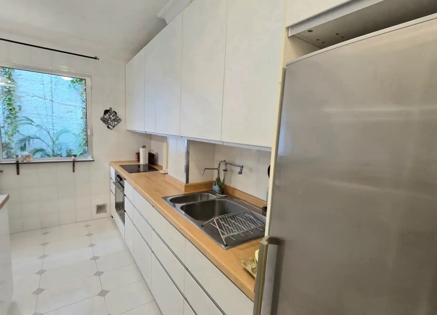 Cocina de Piso en venta en El Rosario con Amueblado y Piscina comunitaria