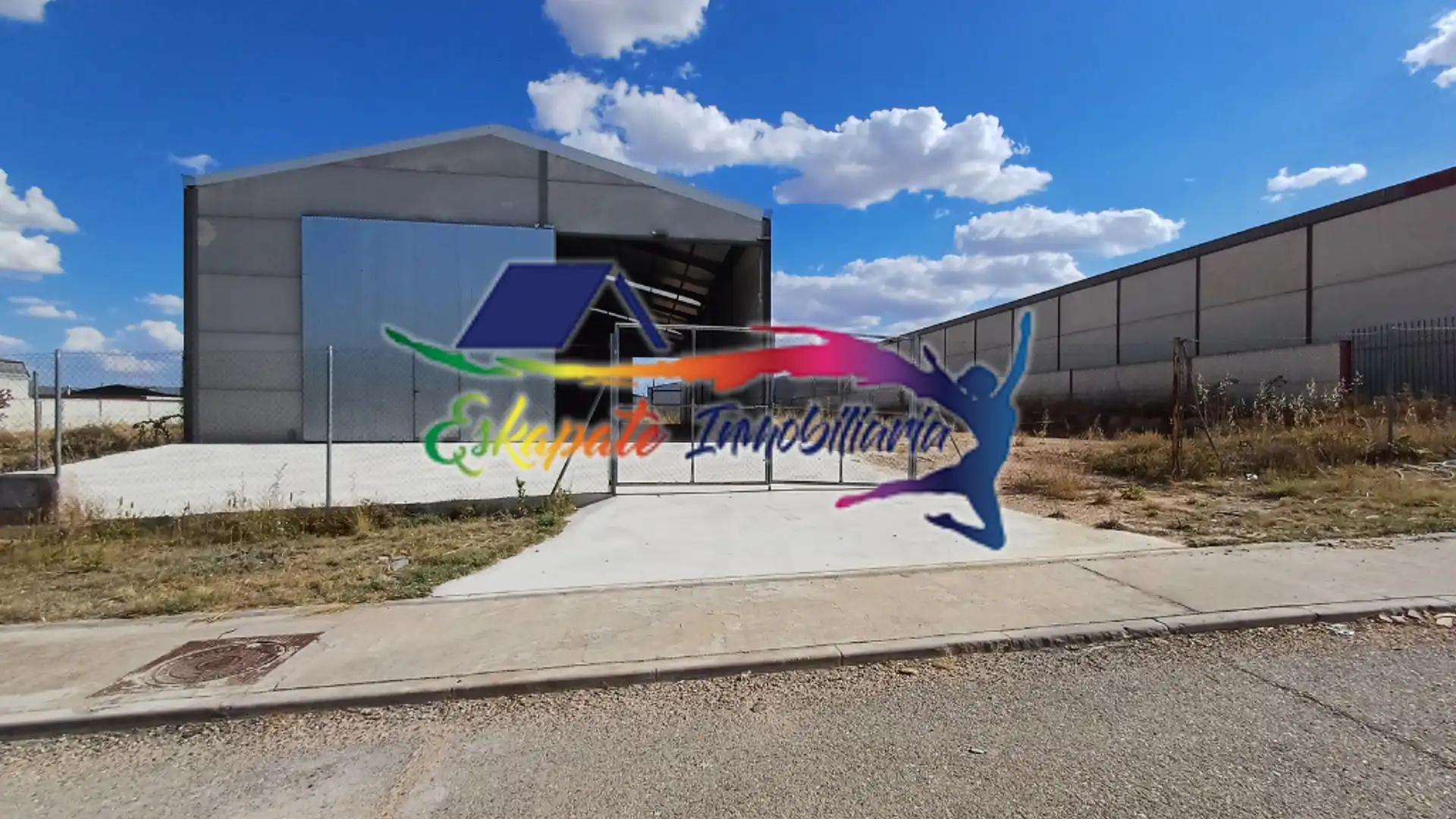 Vista exterior de Nave industrial en venta en Villacañas