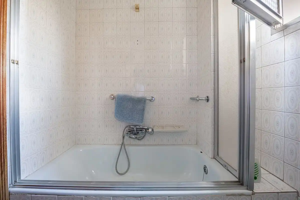 Bany de Pis en venda en Madrid amb Calefacció, Jardí privat i Terrassa