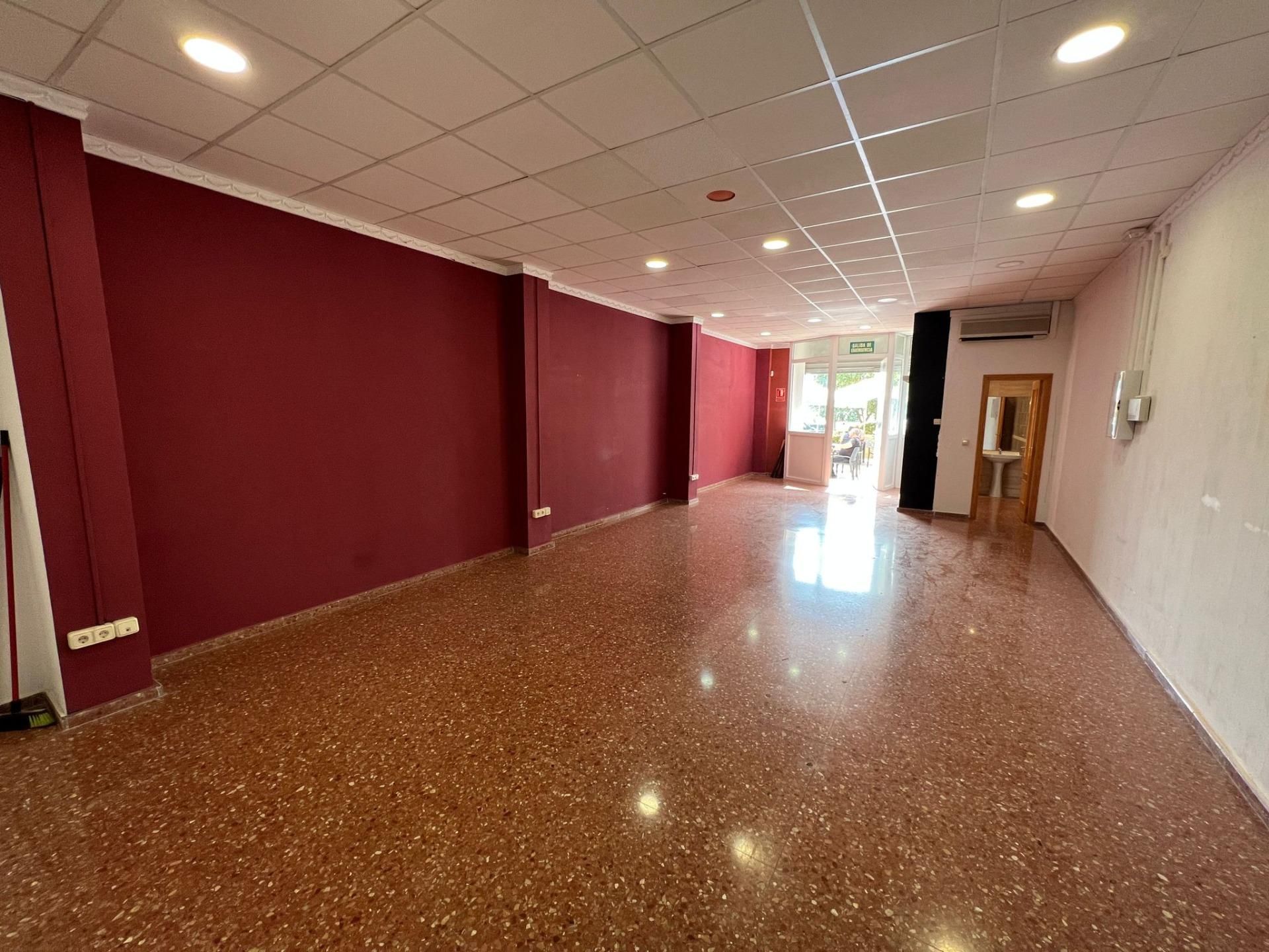 Premises for sale in Llíria  with Air Conditioner
